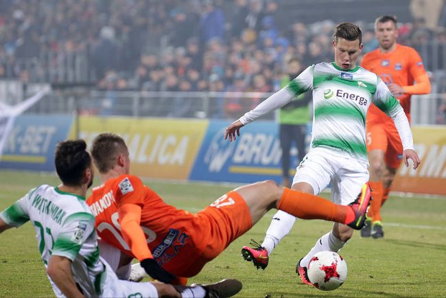 更强调整个 更强调整个