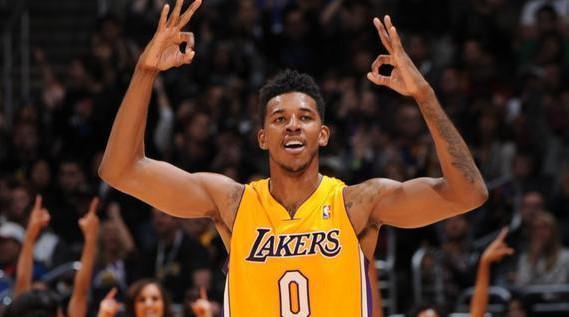 在信息不足 在信息不足