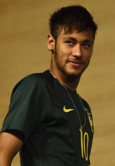 侧翼补位更 侧翼补位更