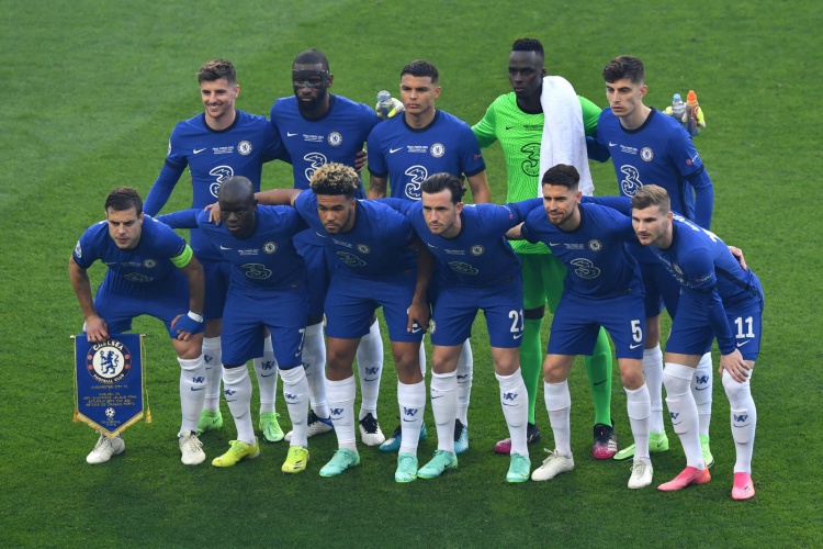 飞球回触情 飞球回触情